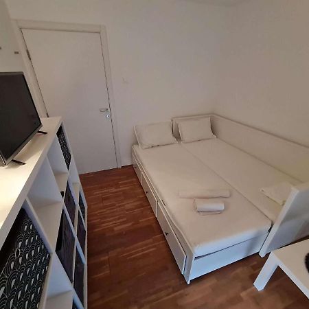 Apartmani Lovre I Zara Kültér fotó