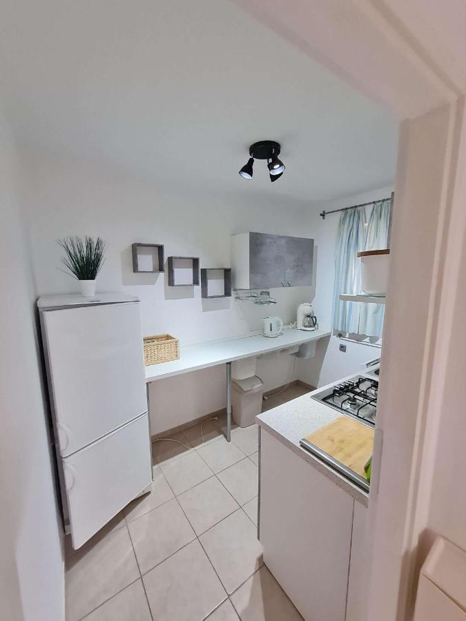 Apartmani Lovre I Zara Kültér fotó