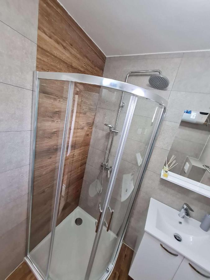 Apartmani Lovre I Zara Kültér fotó