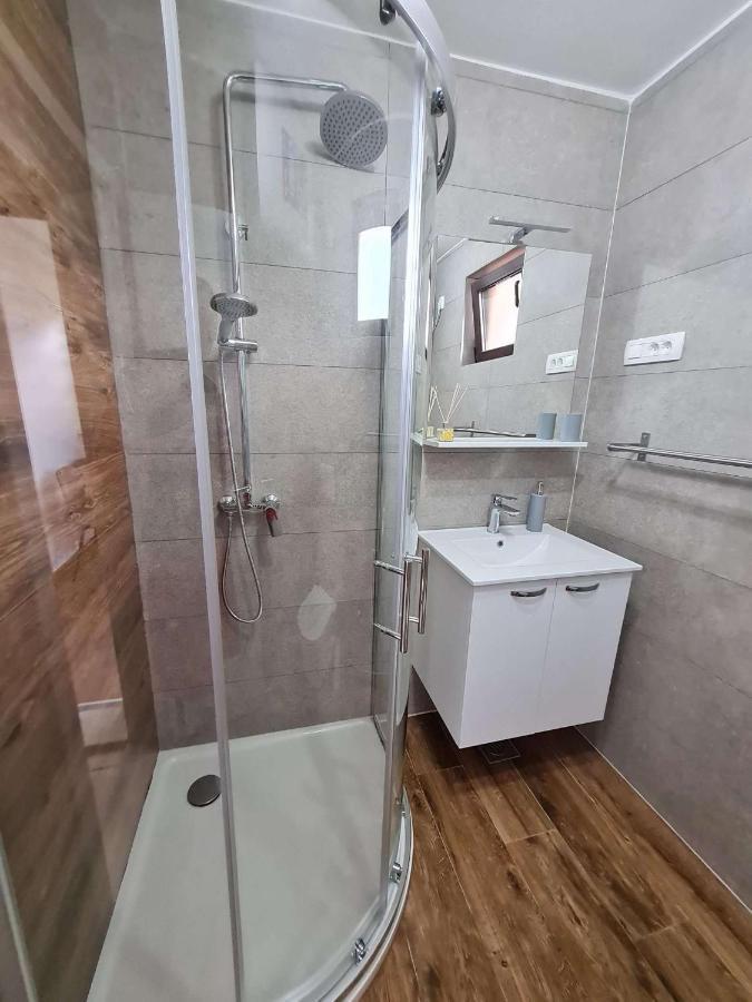 Apartmani Lovre I Zara Kültér fotó