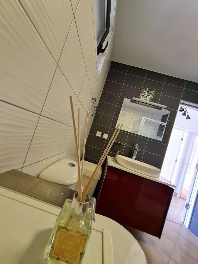 Apartmani Lovre I Zara Kültér fotó