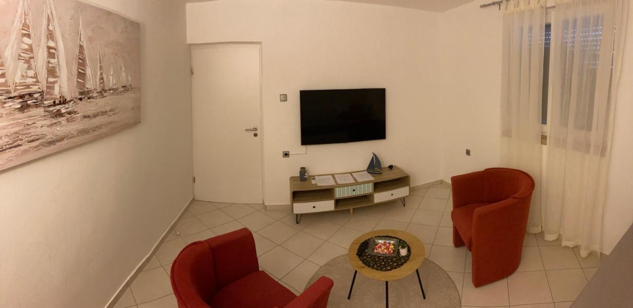 Apartmani Lovre I Zara Kültér fotó